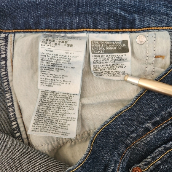 Levi's Womens Medium Wash Mid Rise Boyfriend Jeans-Size 30 - Picture 7 of 9